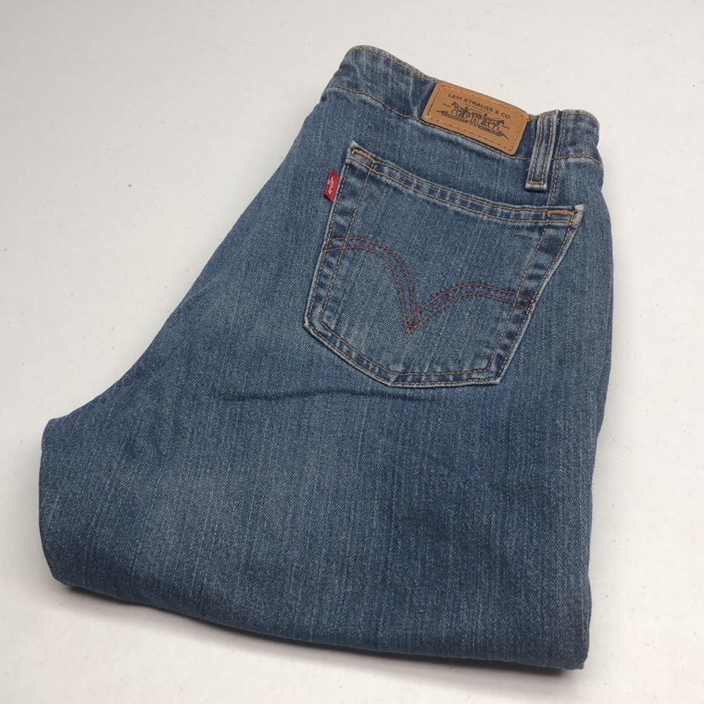 LEVI 515 CAPRI JEANS 8/29x22⭐️